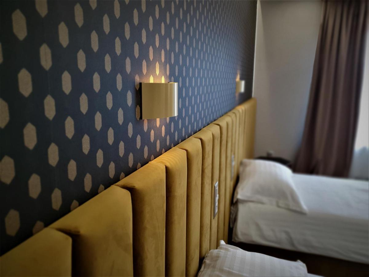 Casa Campeanu Hotell Glod  Exteriör bild
