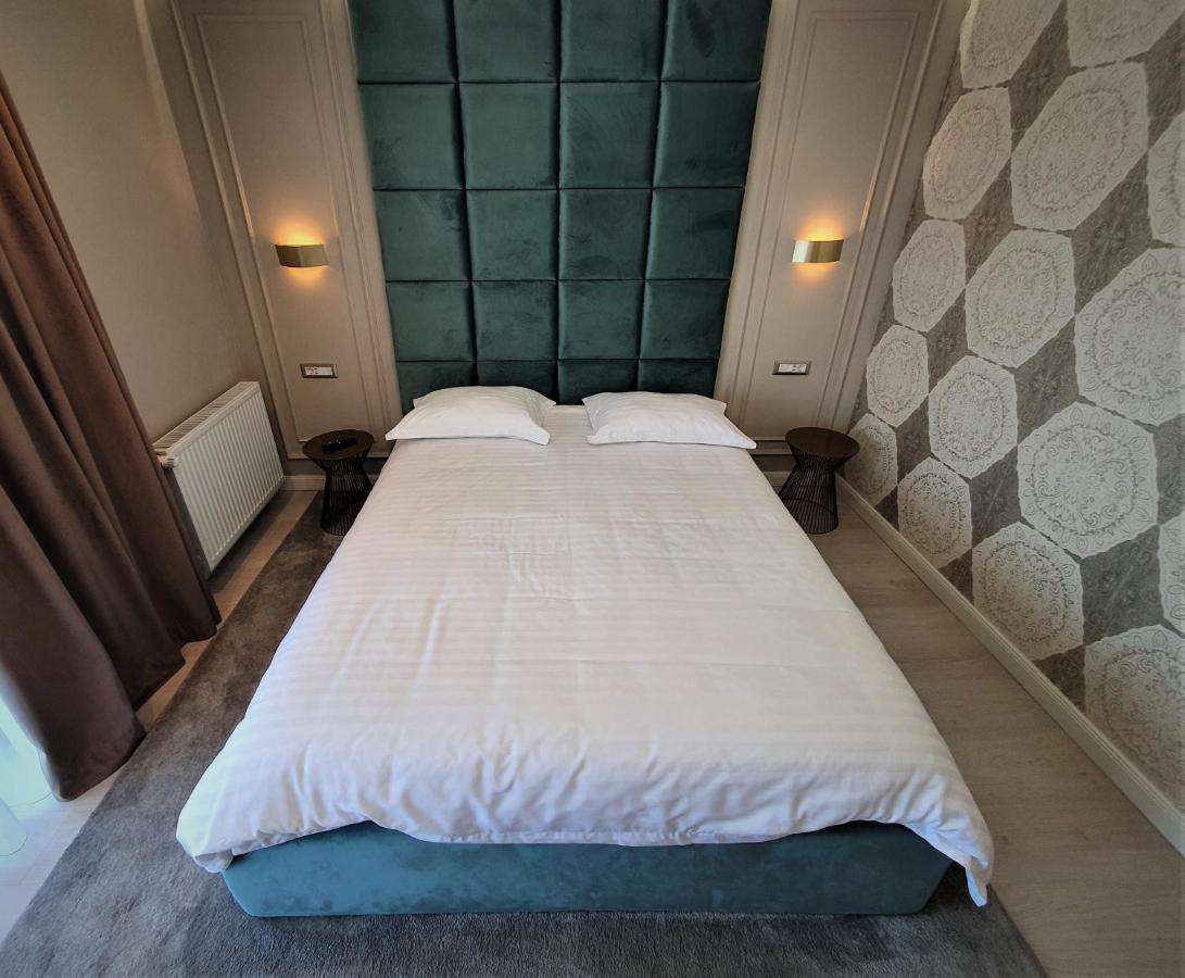 Casa Campeanu Hotell Glod  Exteriör bild