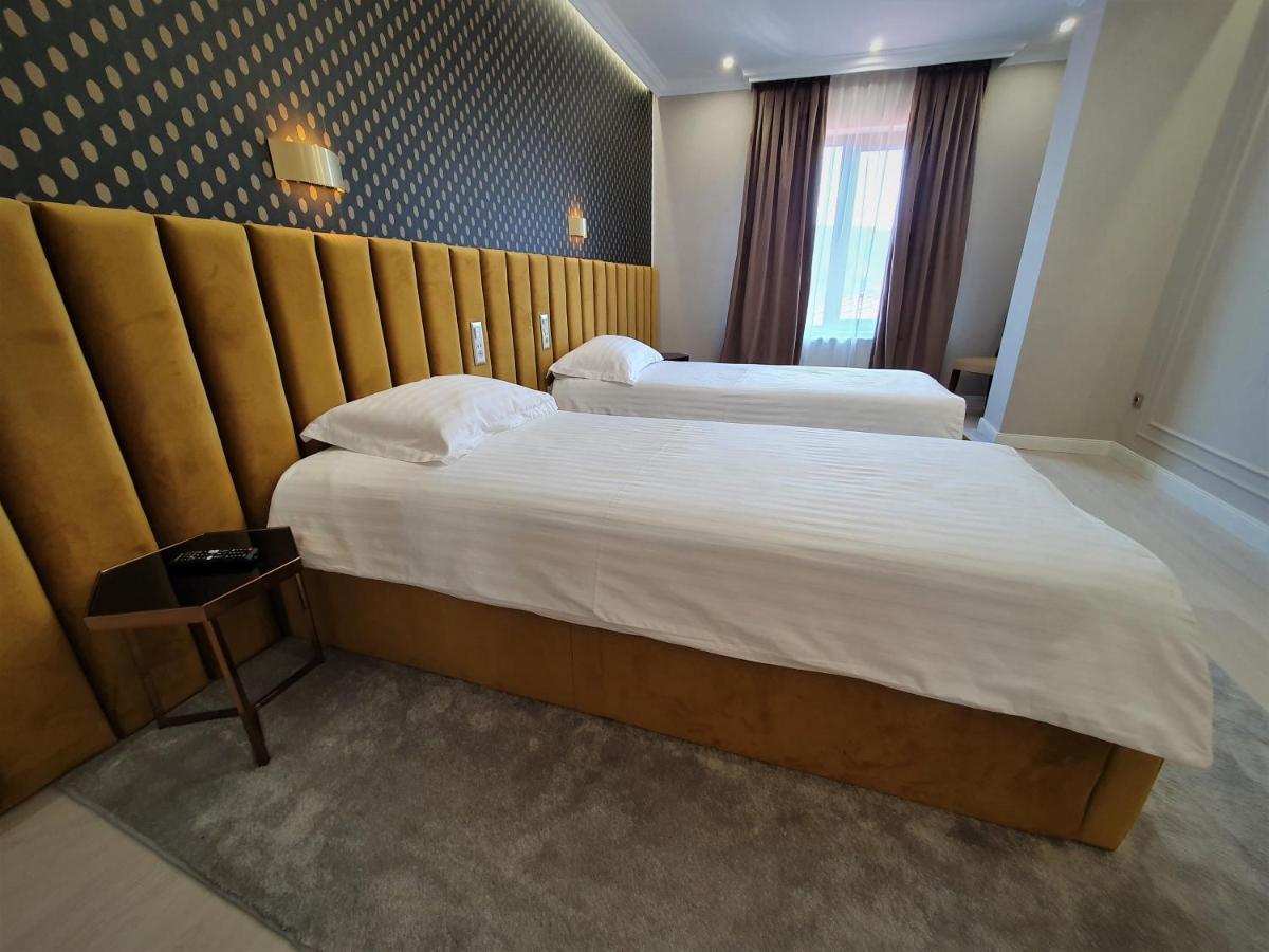 Casa Campeanu Hotell Glod  Exteriör bild