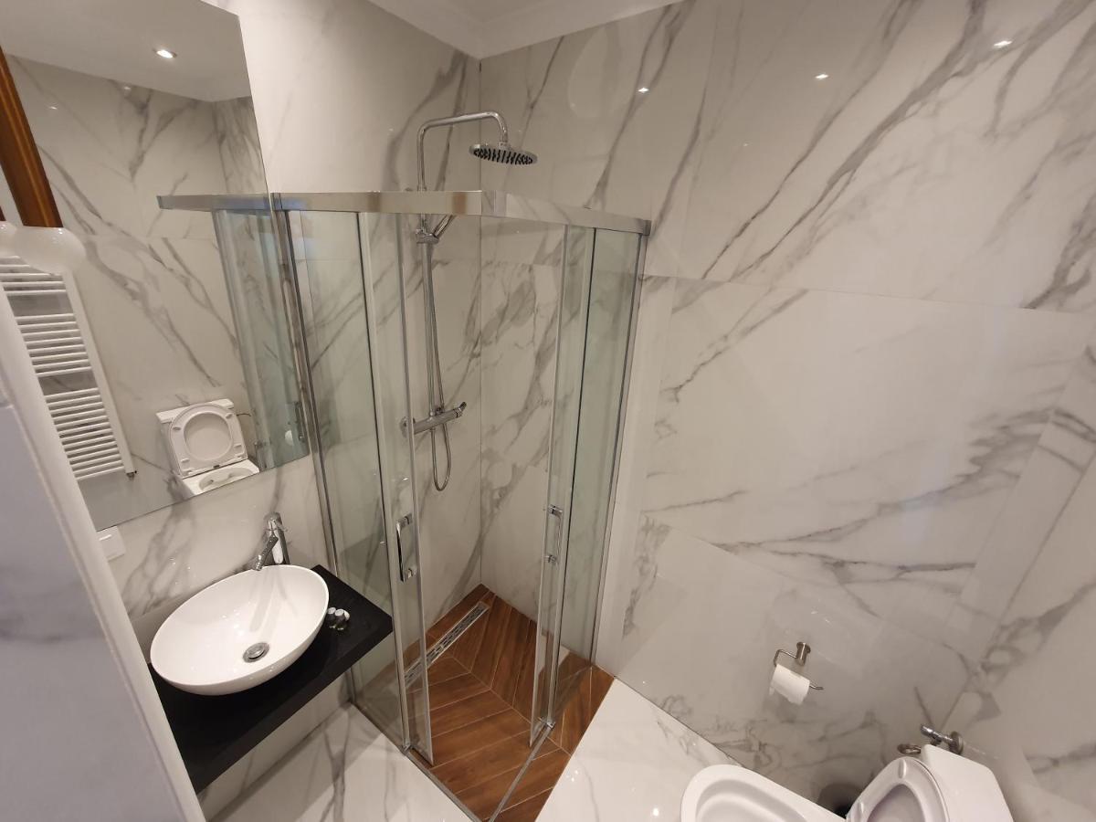 Casa Campeanu Hotell Glod  Exteriör bild