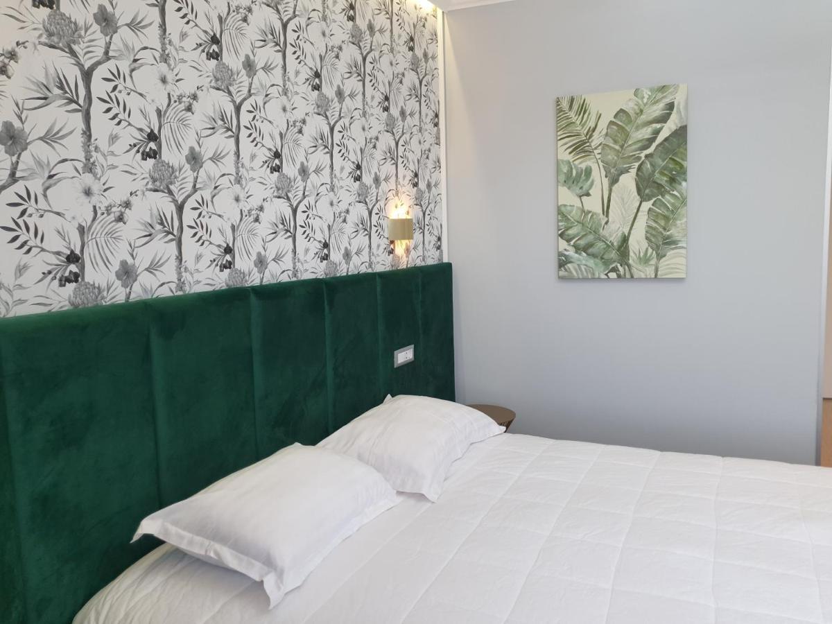 Casa Campeanu Hotell Glod  Exteriör bild