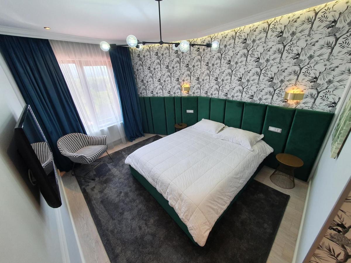Casa Campeanu Hotell Glod  Exteriör bild