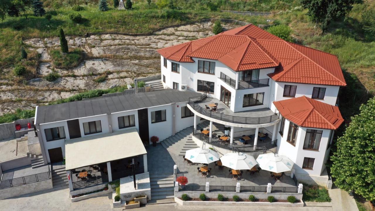 Casa Campeanu Hotell Glod  Exteriör bild